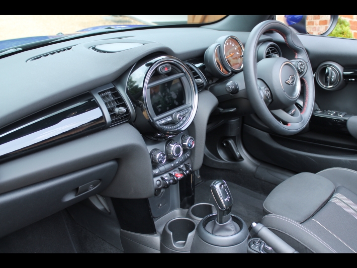 Mini r56 store interior upgrades